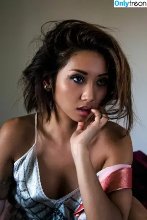 Brenda Song / BRENDASONG nude photo #0403