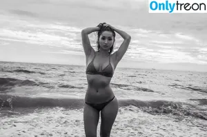 Brenda Song / BRENDASONG nude photo #0408