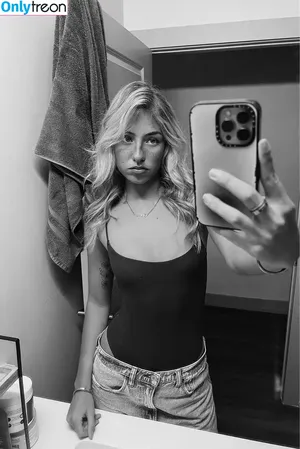 Brenna Dodson / brenna.tay фото голая #0003