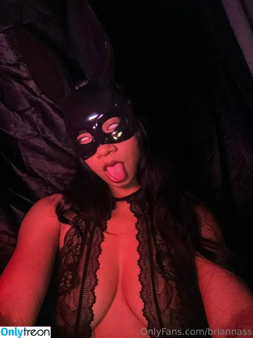 brezn голая photo #0168 (Briannashot69 / briannass / briannass69)