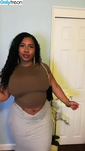 Bri Ballesteros / forevercurlybri nude photo #0084