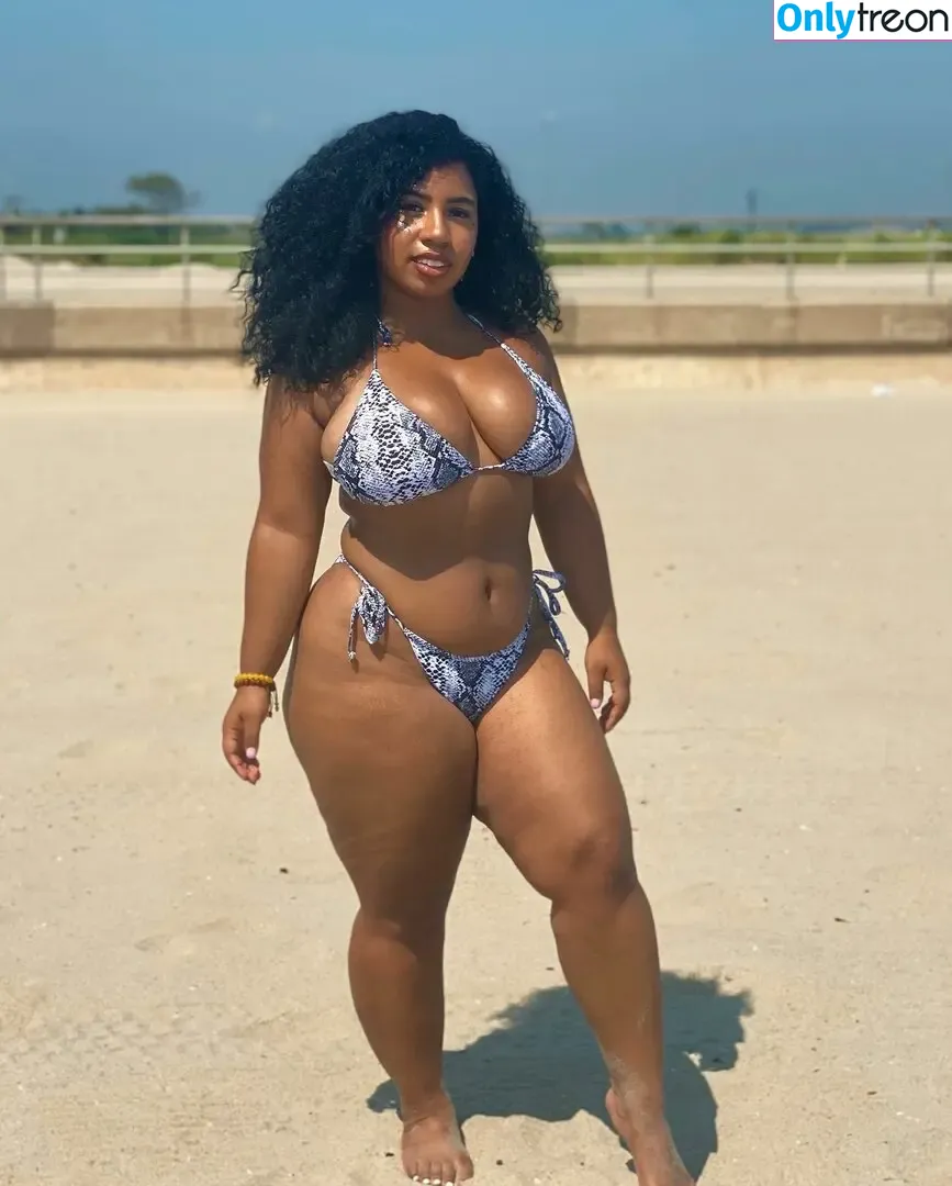 Bri Ballesteros голая photo #0001 (forevercurlybri)