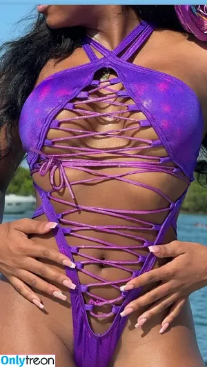 Briana Smith / brianaans / brianaas / brismith nude photo #0464