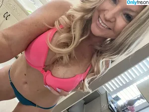 briannabrooks / bri.bro.oks nude photo #0031
