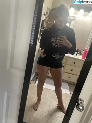 briannabrooks / bri.bro.oks nude photo #0048