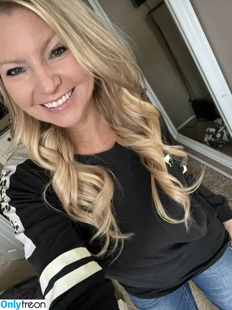 briannabrooks nude photo #0026 (bri.bro.oks)