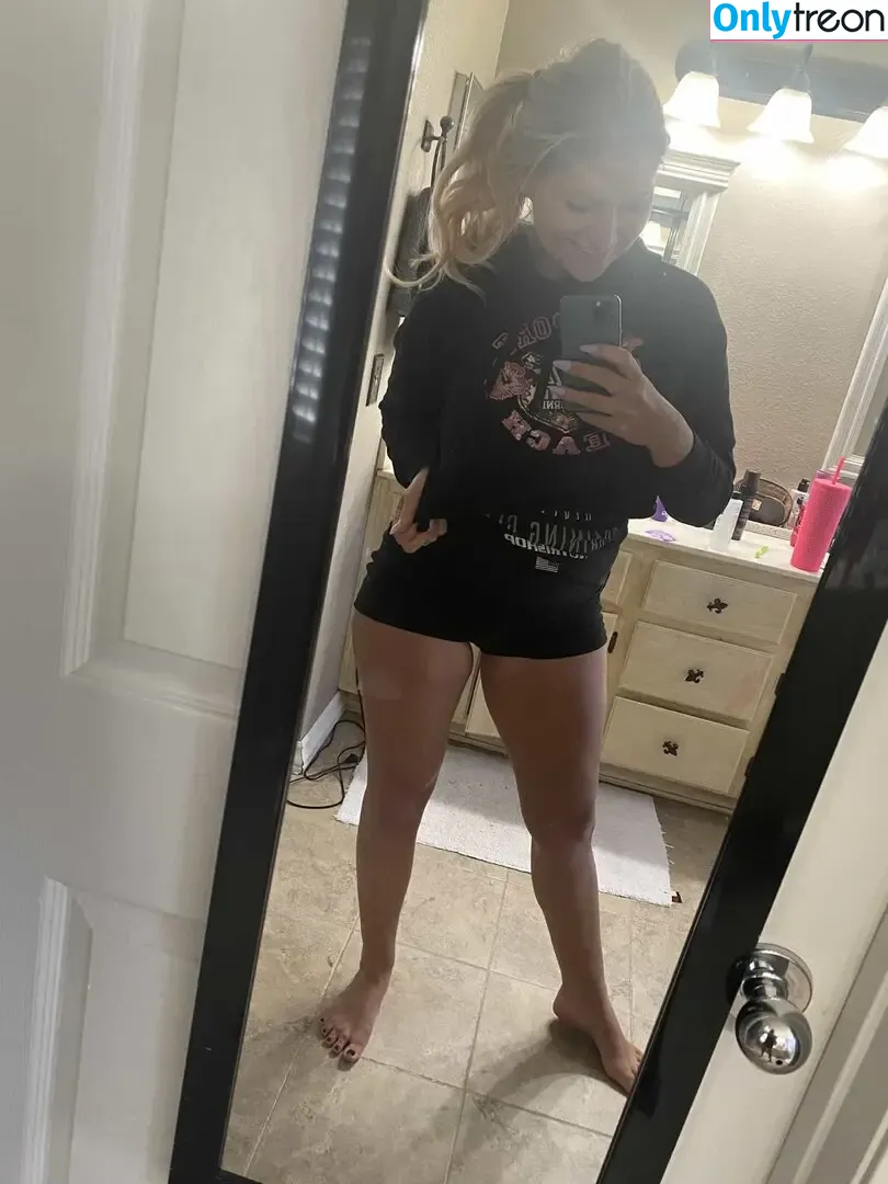 briannabrooks nude photo #0048 (bri.bro.oks)
