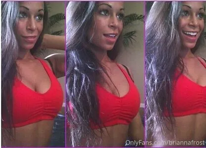 briannafrost / frostinspacesoap фото голая #0086
