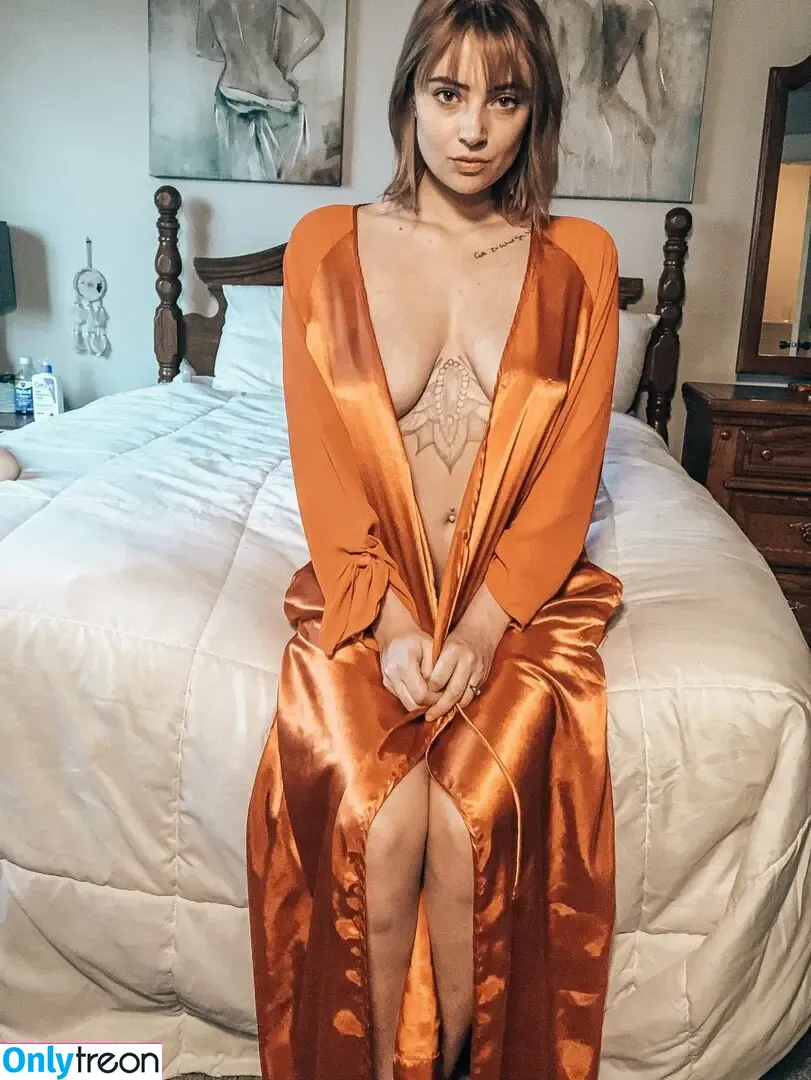briboltvipage nude photo #0062 (bribolttv)