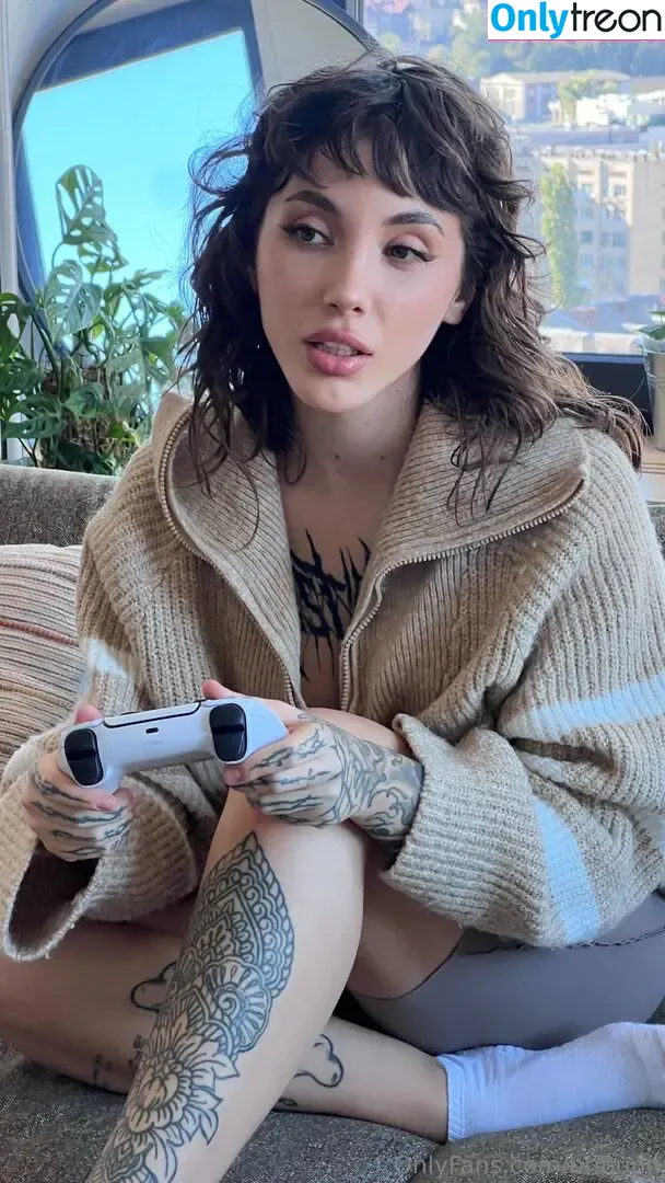 bribunn nude photo #0004 (_bribunn)