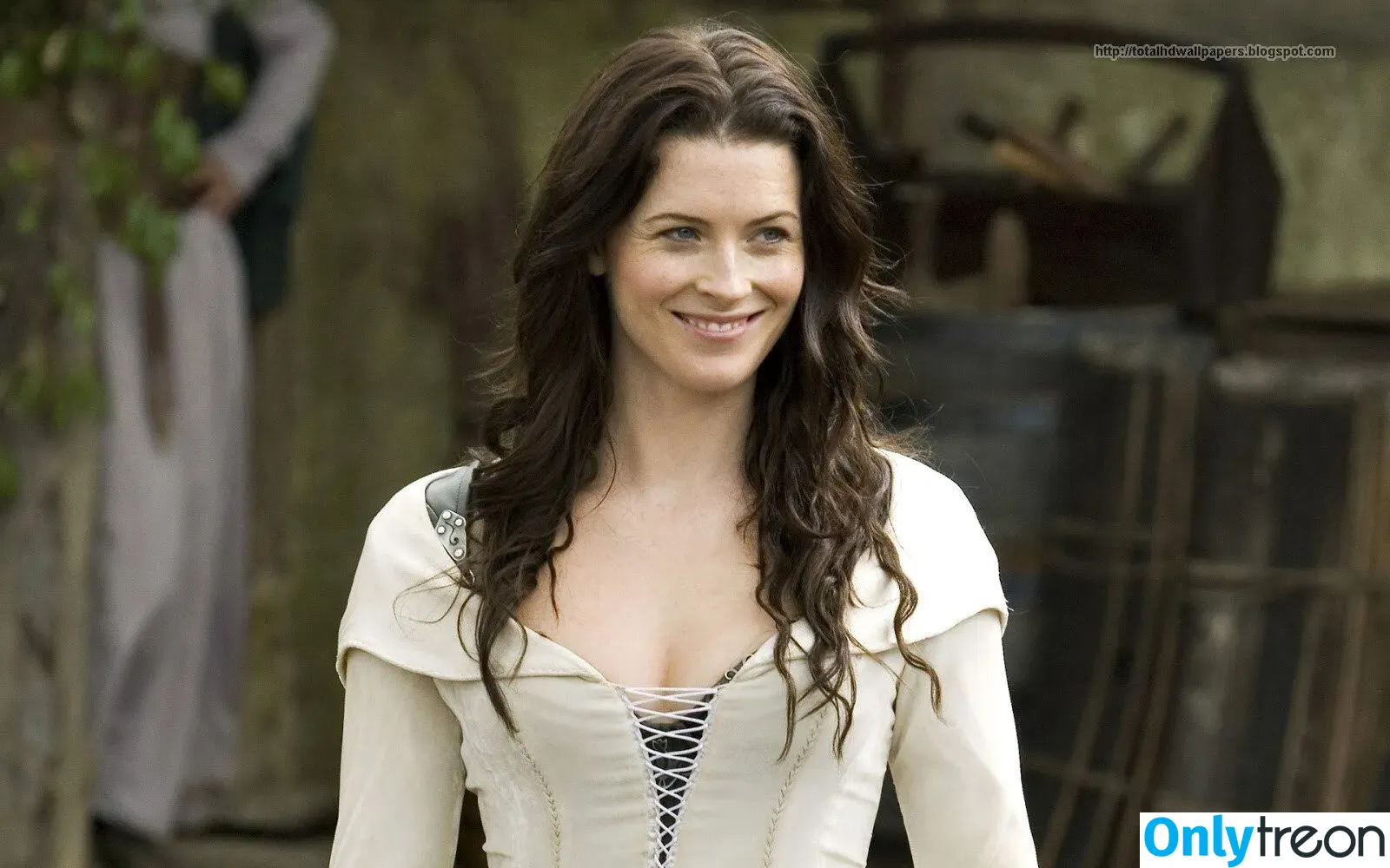 Bridget Regan голая photo #0015 (BridgetRegan)