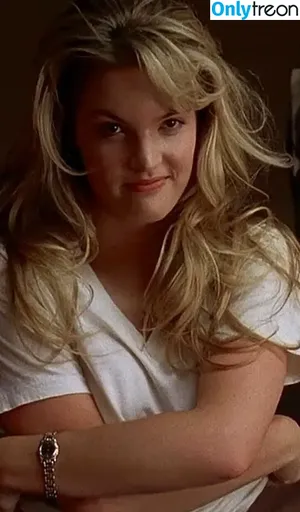 Bridgette Wilson / bridgettewilsonofficial nude photo #0006