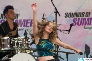 Bridgit Mendler / bridgitmendler nude photo #0003