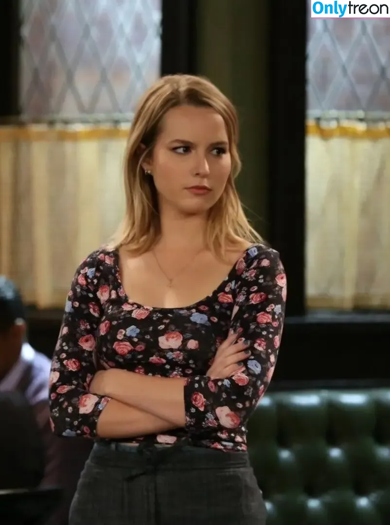 Bridgit Mendler nude photo #0016 (bridgitmendler)