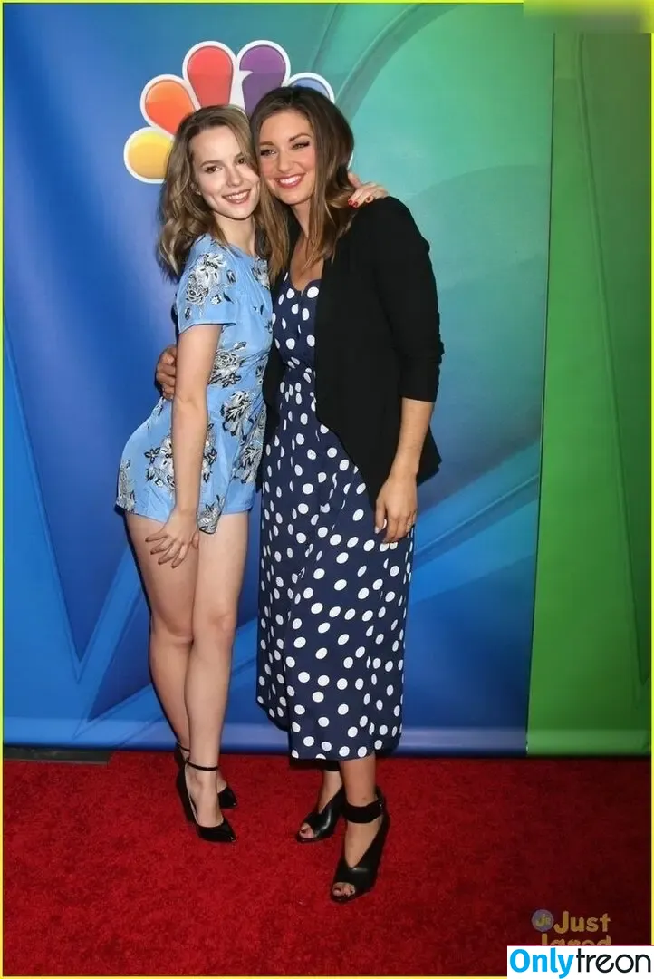Bridgit Mendler nude photo #0036 (bridgitmendler)