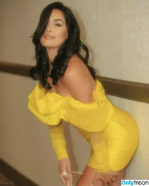 Brie Bella / brie фото голая #0022