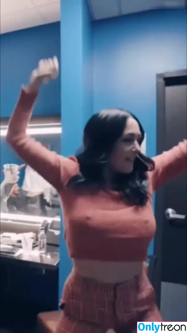 Brie Bella голая photo #0038 (brie)