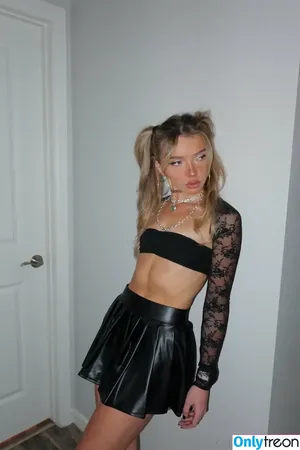 Brie Belle / Blaire.bigpp / blairesbigpp / bougie_bb / briebellee nude photo #0137