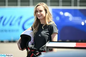 Brie Larson / brielarson nude photo #1522