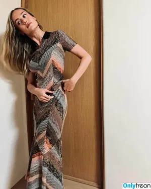 Brie Larson / brielarson nude photo #1572