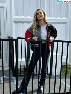 Brie Larson / brielarson nude photo #1636