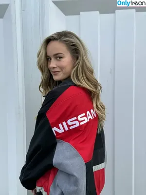Brie Larson / brielarson nude photo #1637