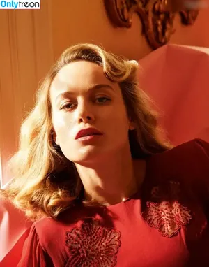 Brie Larson / brielarson nude photo #1660