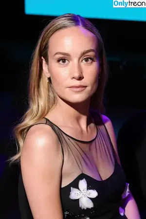Brie Larson / brielarson nude photo #1675