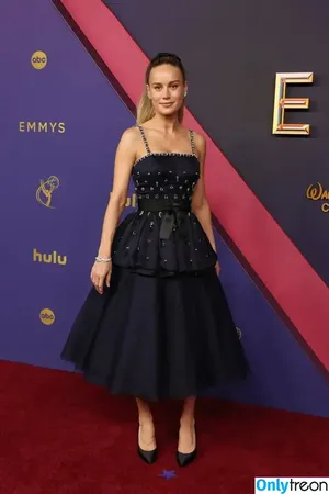 Brie Larson / brielarson nude photo #1684