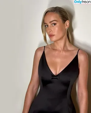 Brie Larson / brielarson nude photo #1718