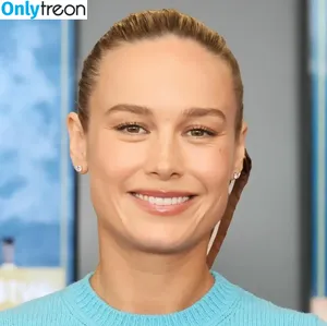 Brie Larson / brielarson nude photo #1726