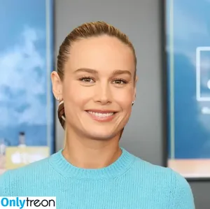 Brie Larson / brielarson nude photo #1730