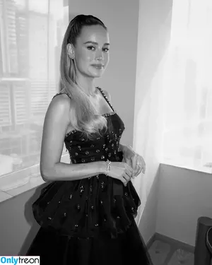 Brie Larson / brielarson nude photo #1765