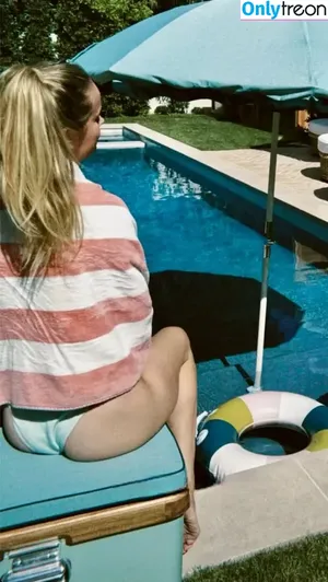 Brie Larson / brielarson nude photo #1810