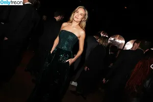 Brie Larson / brielarson nude photo #1841