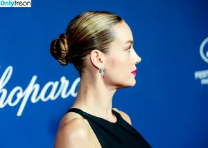 Brie Larson / brielarson nude photo #1859