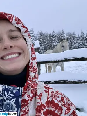 Brie Larson / brielarson фото голая #1965