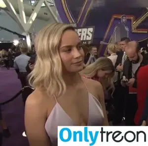 Brie Larson / brielarson фото голая #1979