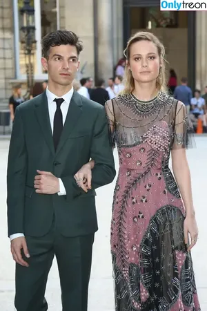 Brie Larson / brielarson фото голая #1989
