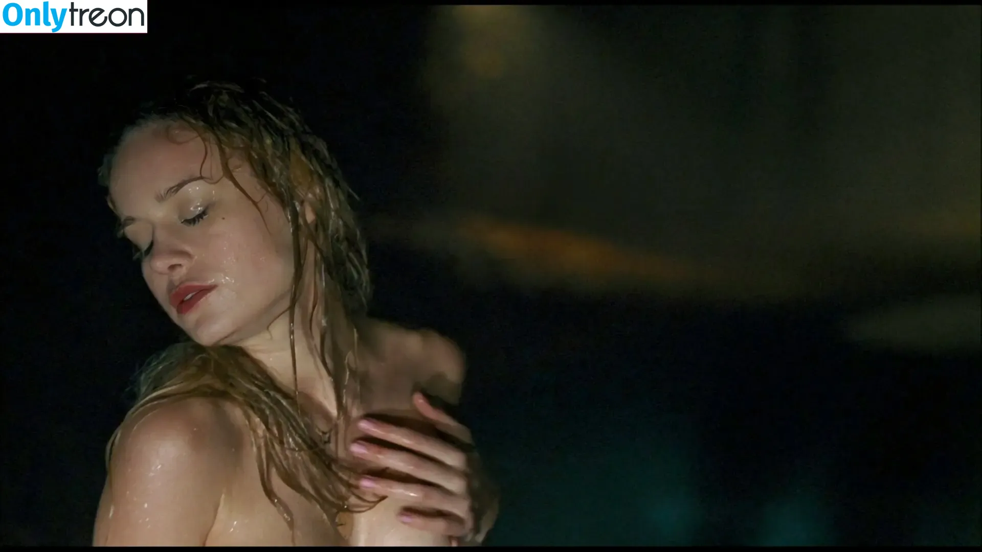 Brie Larson nude photo #1580 (brielarson)