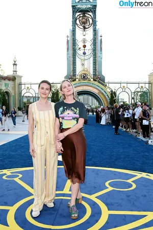 Brie Larson / brielarson фото голая #2097