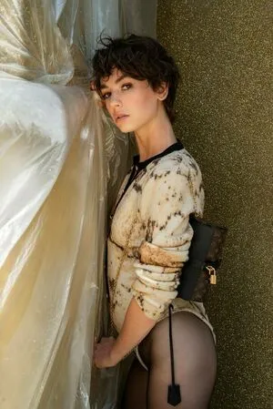 Brigette Lundy-Paine / briiiiiiiiiig фото голая #0012