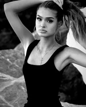 Brighton Sharbino / brightonsharbino nude photo #0155