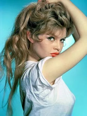 Brigitte Bardot / brigittebardotbb фото голая #0081