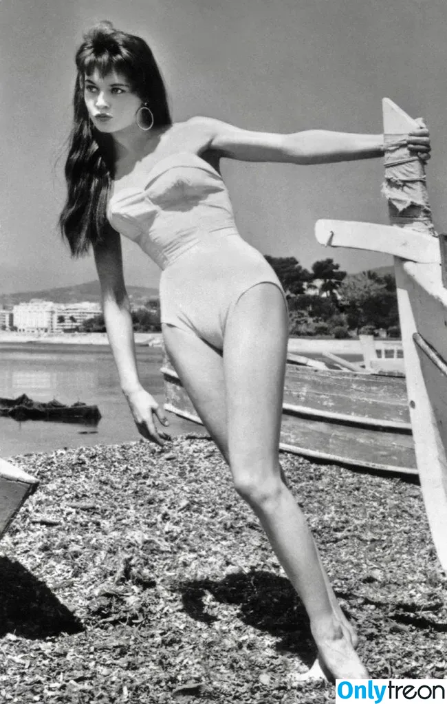 Brigitte Bardot голая photo #0035 (brigittebardotbb)