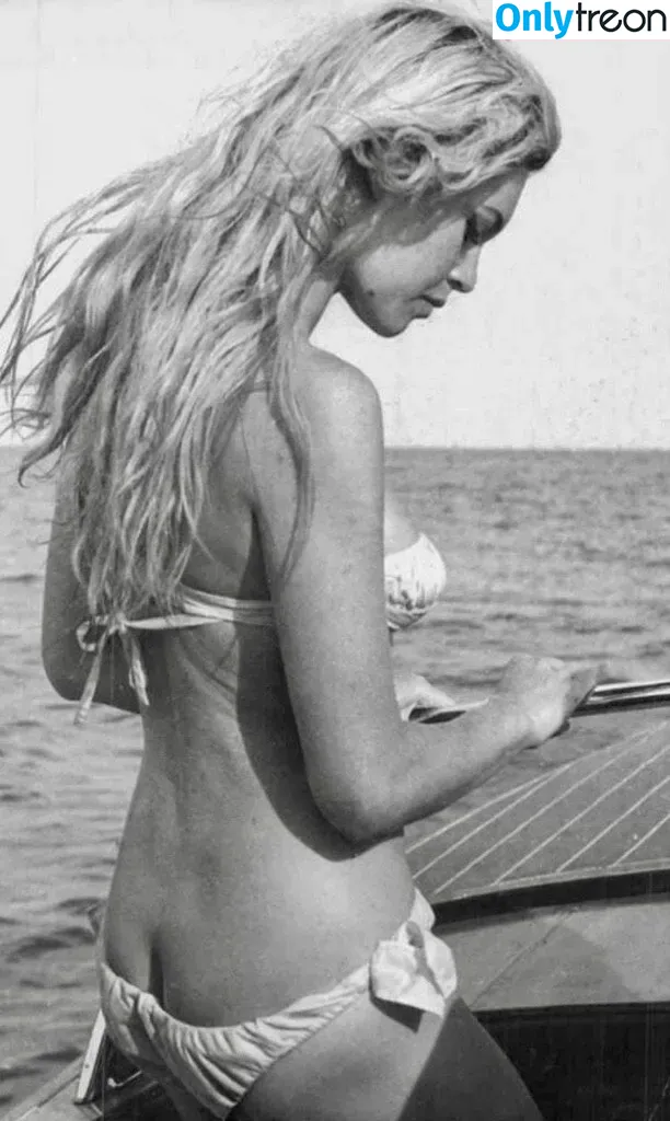 Brigitte Bardot голая photo #0050 (brigittebardotbb)