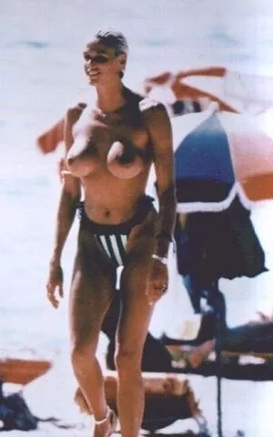 Brigitte Nielsen / brigittenielsen / realbrigittenielsen фото голая #0017