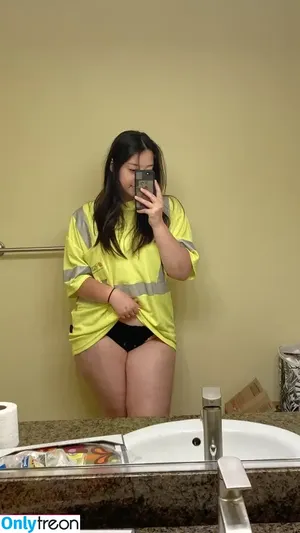 Brigoose nude photo #0010
