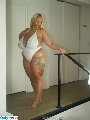 brijasplayroom / briicosplays nude photo #0040