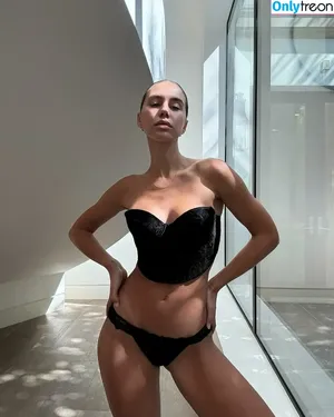 Brit Manuela / britmanuela фото голая #2101